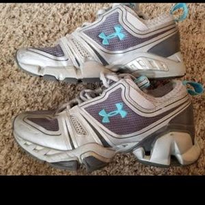 UnderArmour Performance Running shoes size 5.5